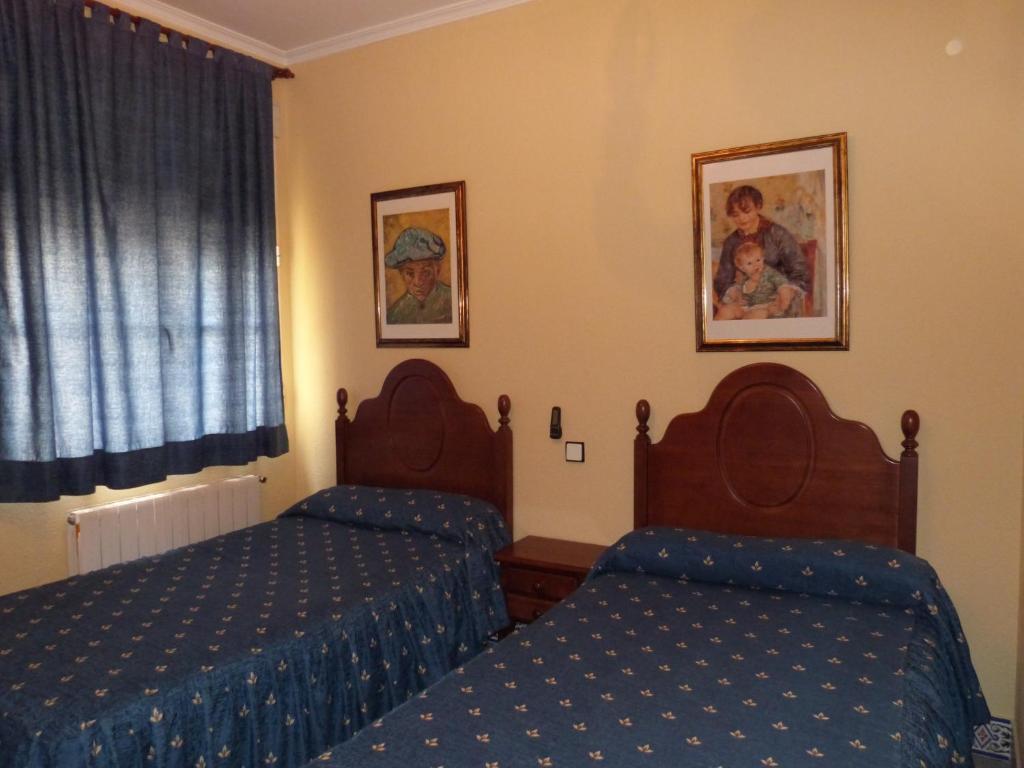 Hostal Restaurante Las Canteras Pedrera Kamer foto